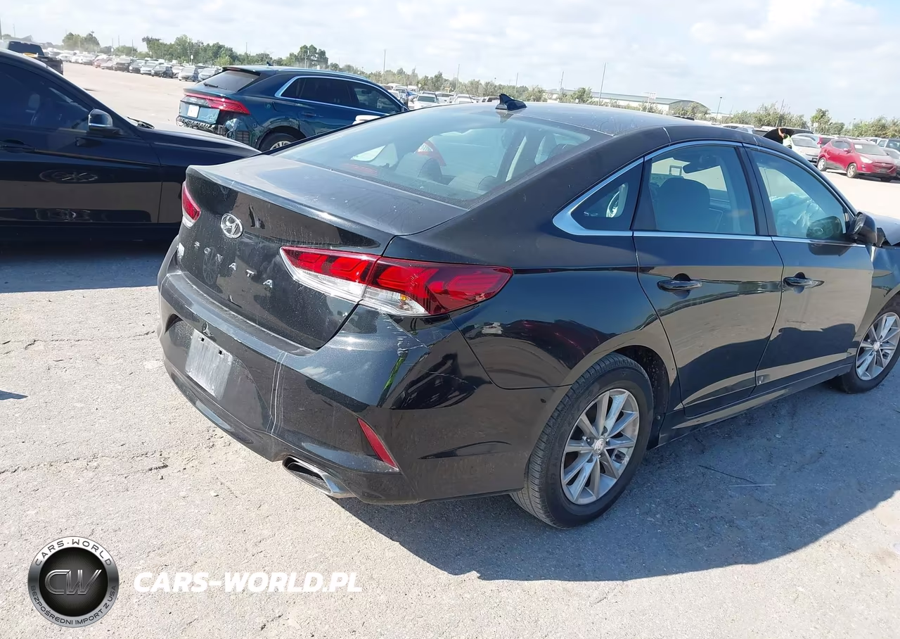 2018 Hyundai Sonata Se VIN:5NPE24AF0JH623794 - 4