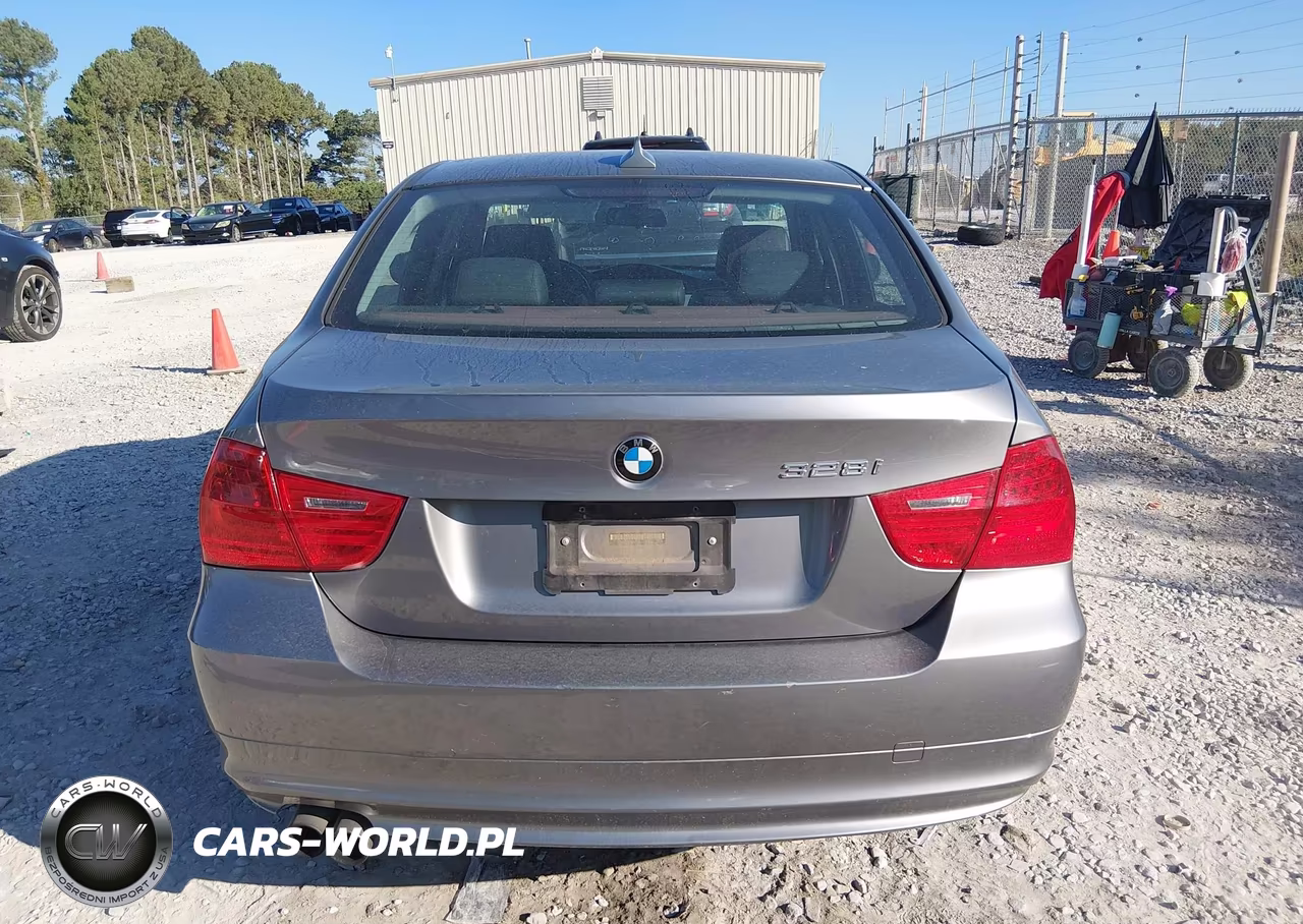 2009 BMW 328I VIN:WBAPH53519A438090 - 16