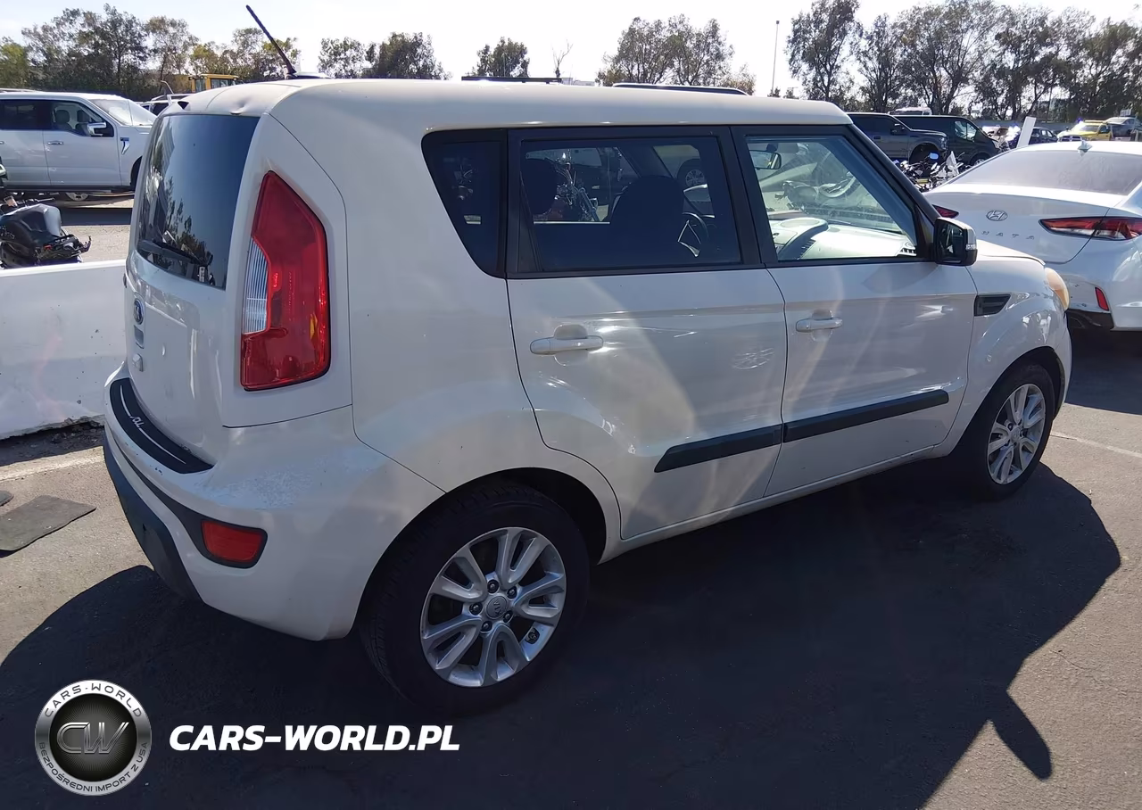 2013 Kia Soul + VIN:KNDJT2A63D7542393 - 4