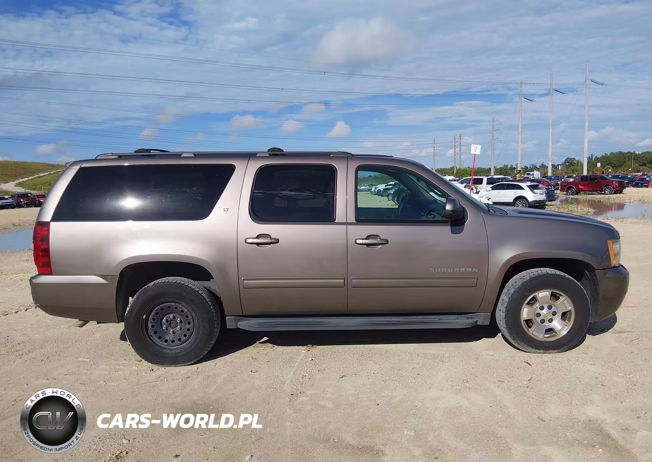 2012 Chevrolet Suburban 1500 Lt VIN:1GNSCJE06CR246329 - 13