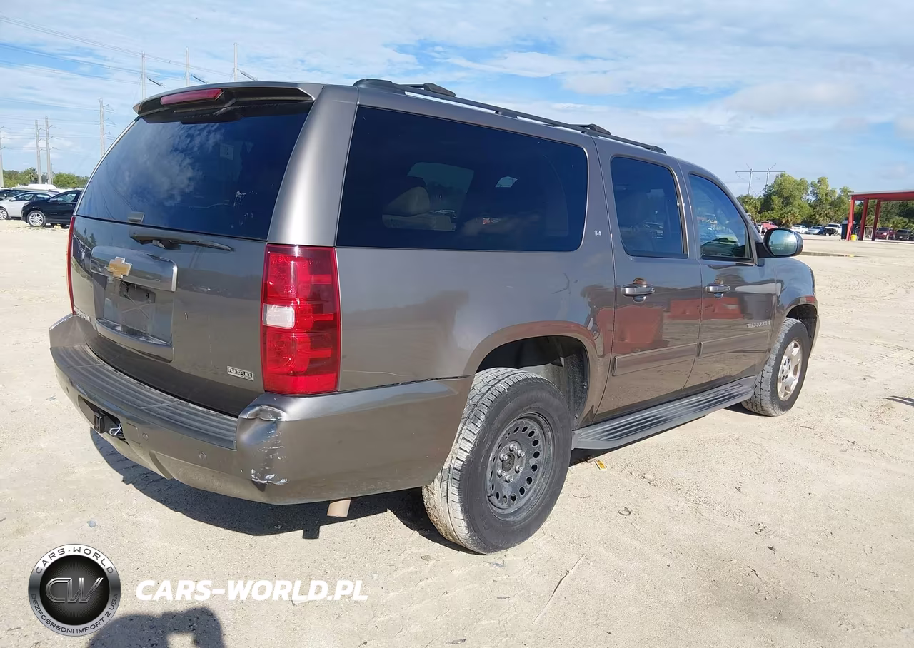 2012 Chevrolet Suburban 1500 Lt VIN:1GNSCJE06CR246329 - 4