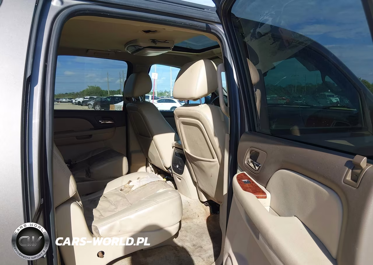 2012 Chevrolet Suburban 1500 Lt VIN:1GNSCJE06CR246329 - 8