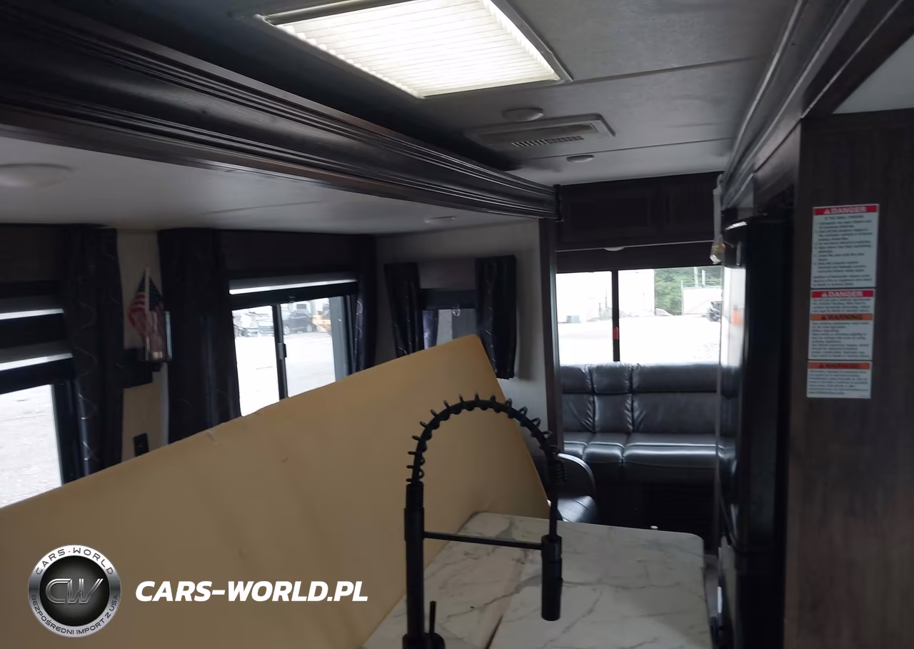 2020 Cherokee Forest River Travel Trailer VIN:4X4TCKC29LX144083 - 14