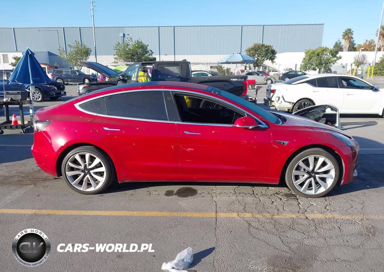 2018 Tesla Model 3 Long Range-Mid Range VIN:5YJ3E1EA6JF163812 - 13