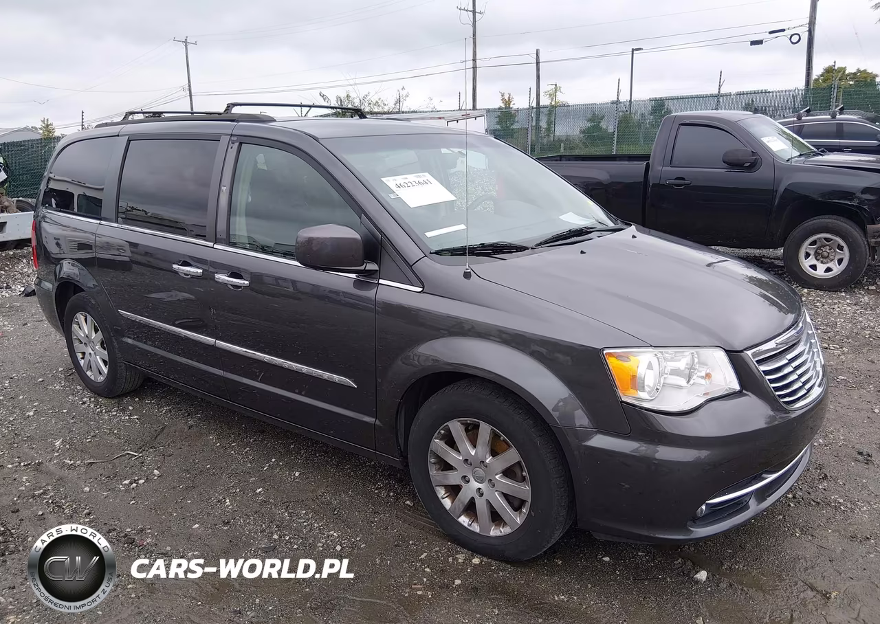 2016 Chrysler Town & Country Touring – zdjęcie 1 z 16