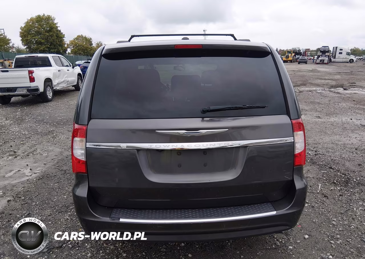 2016 Chrysler Town & Country Touring VIN:2C4RC1BG9GR148906 - 16