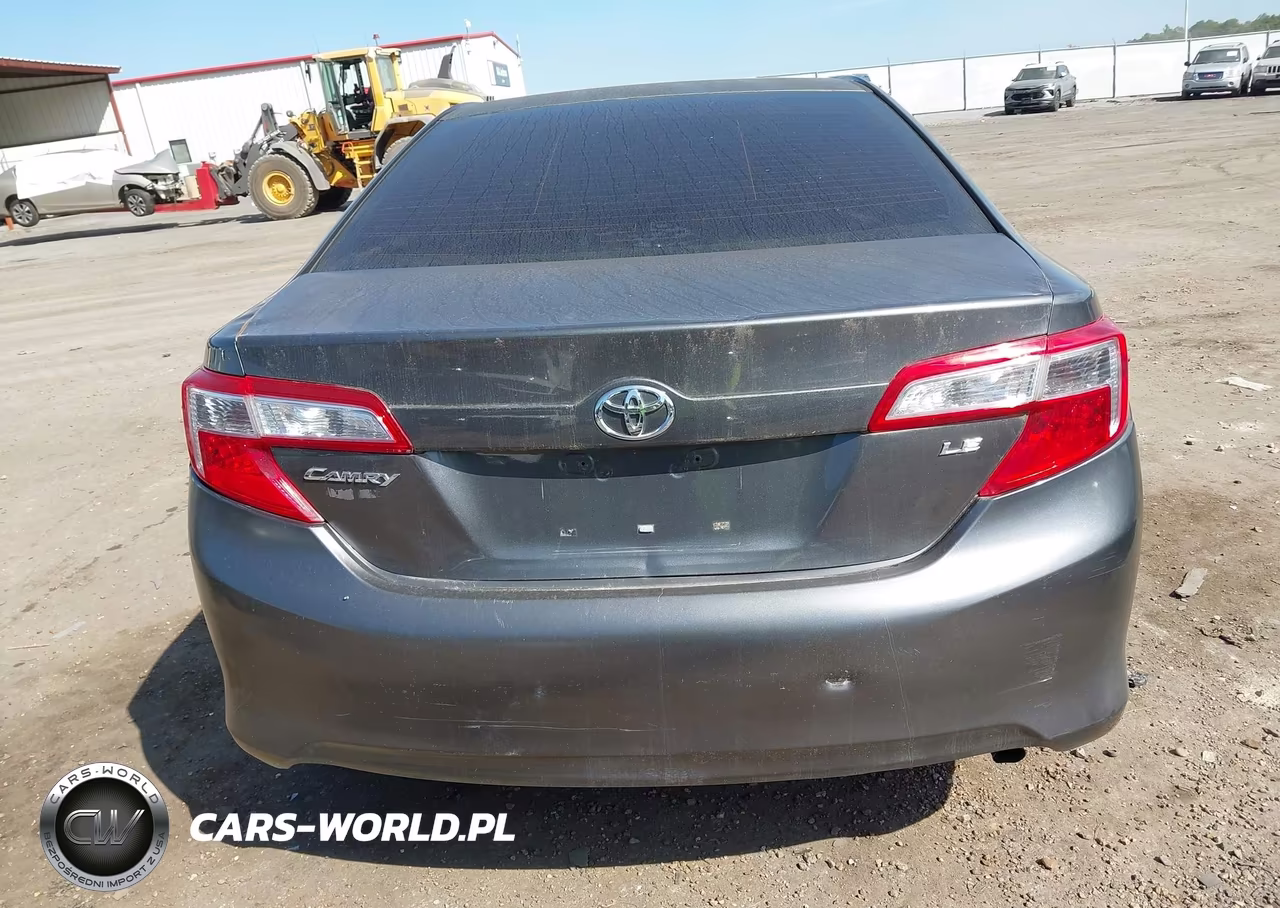 2013 Toyota Camry Le VIN:4T4BF1FK5DR299345 - 17