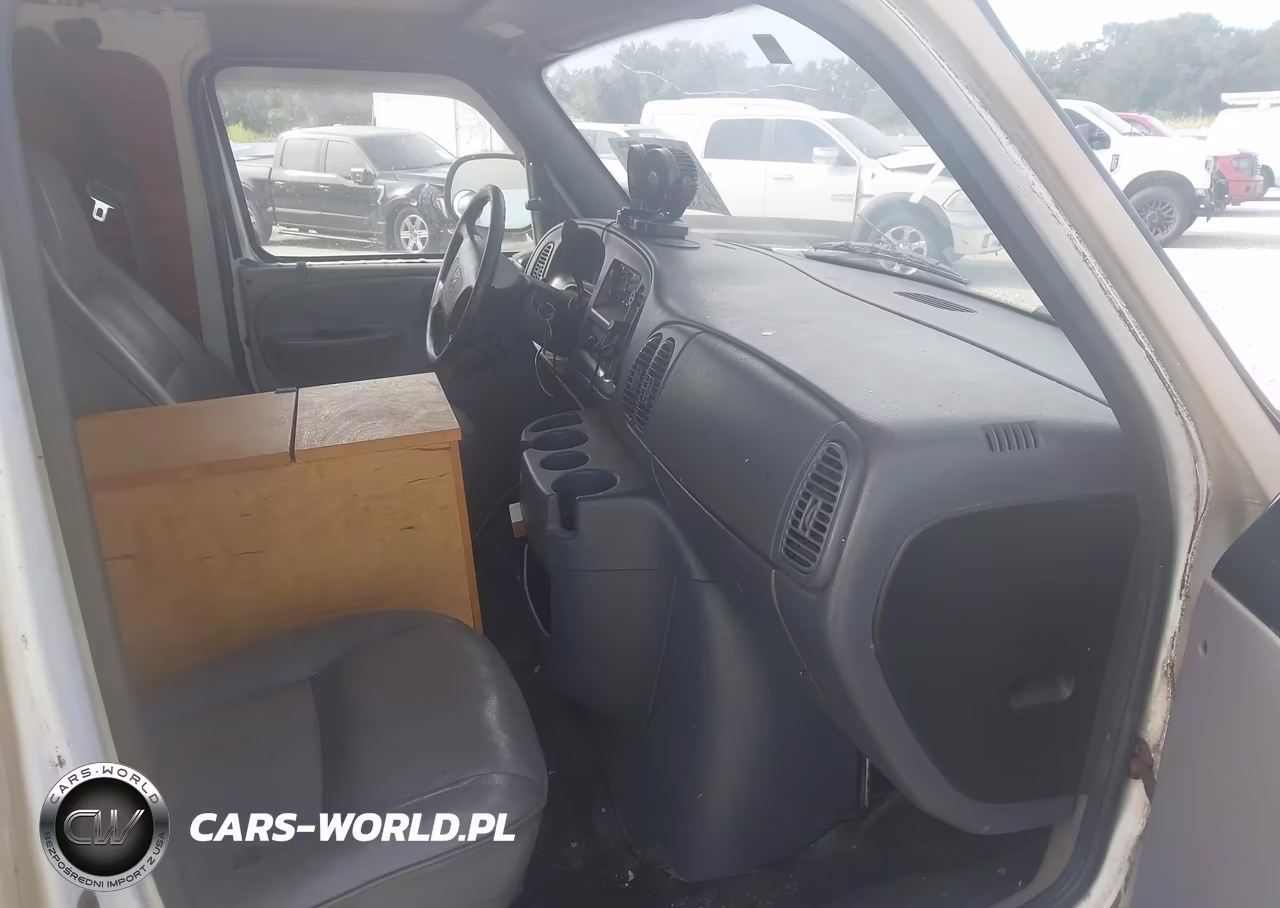 2000 Dodge Ram Van 3500 Conversion VIN:2B7KB31Z6YK109235 - 5