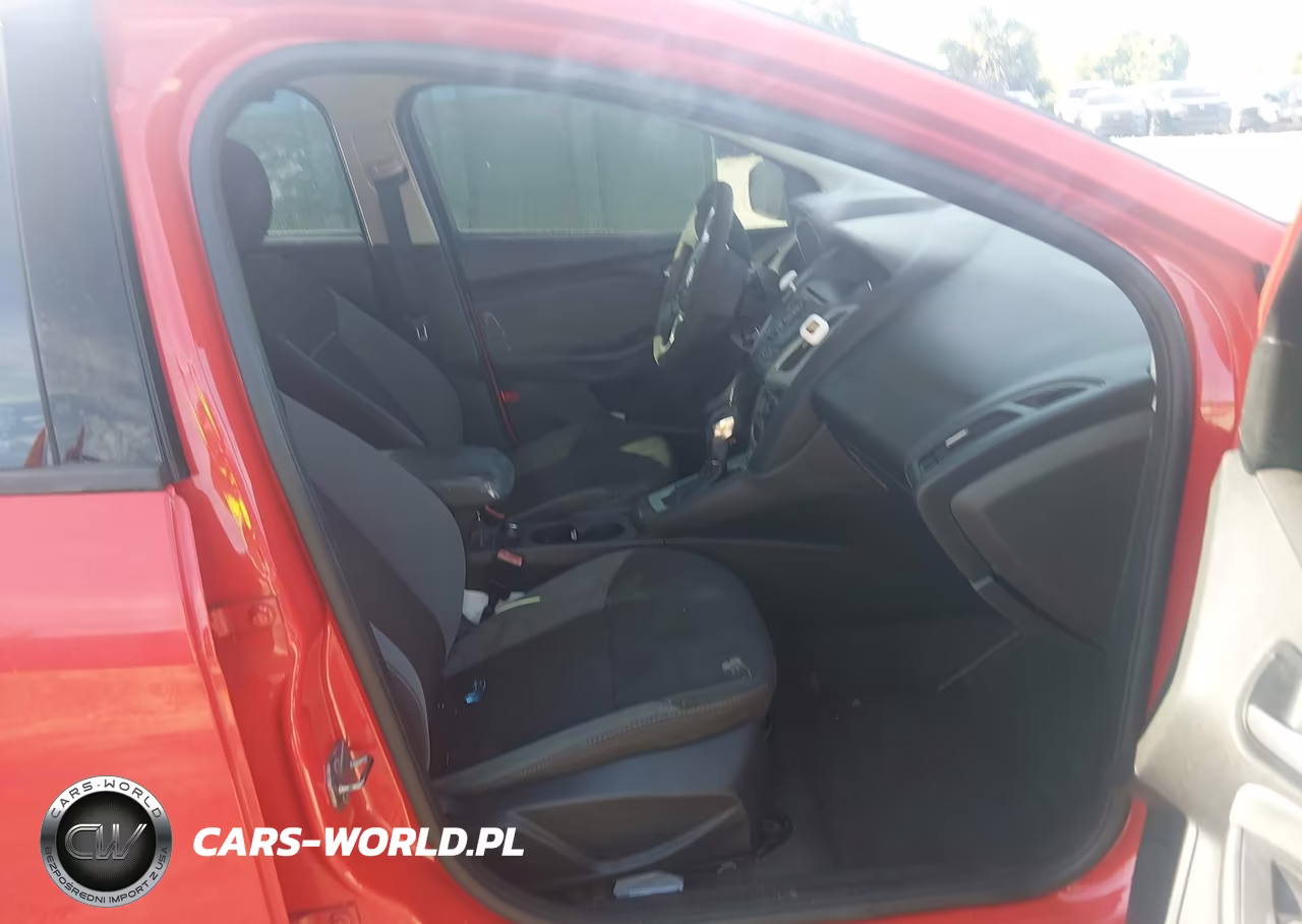 2013 Ford Focus Se VIN:1FADP3F23DL331348 - 5