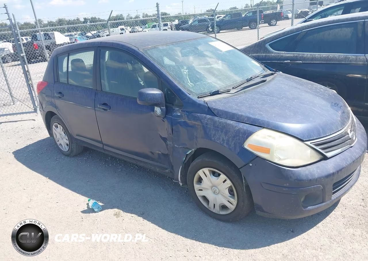 2012 Nissan Versa 1.8 S – zdjęcie 1 z 16