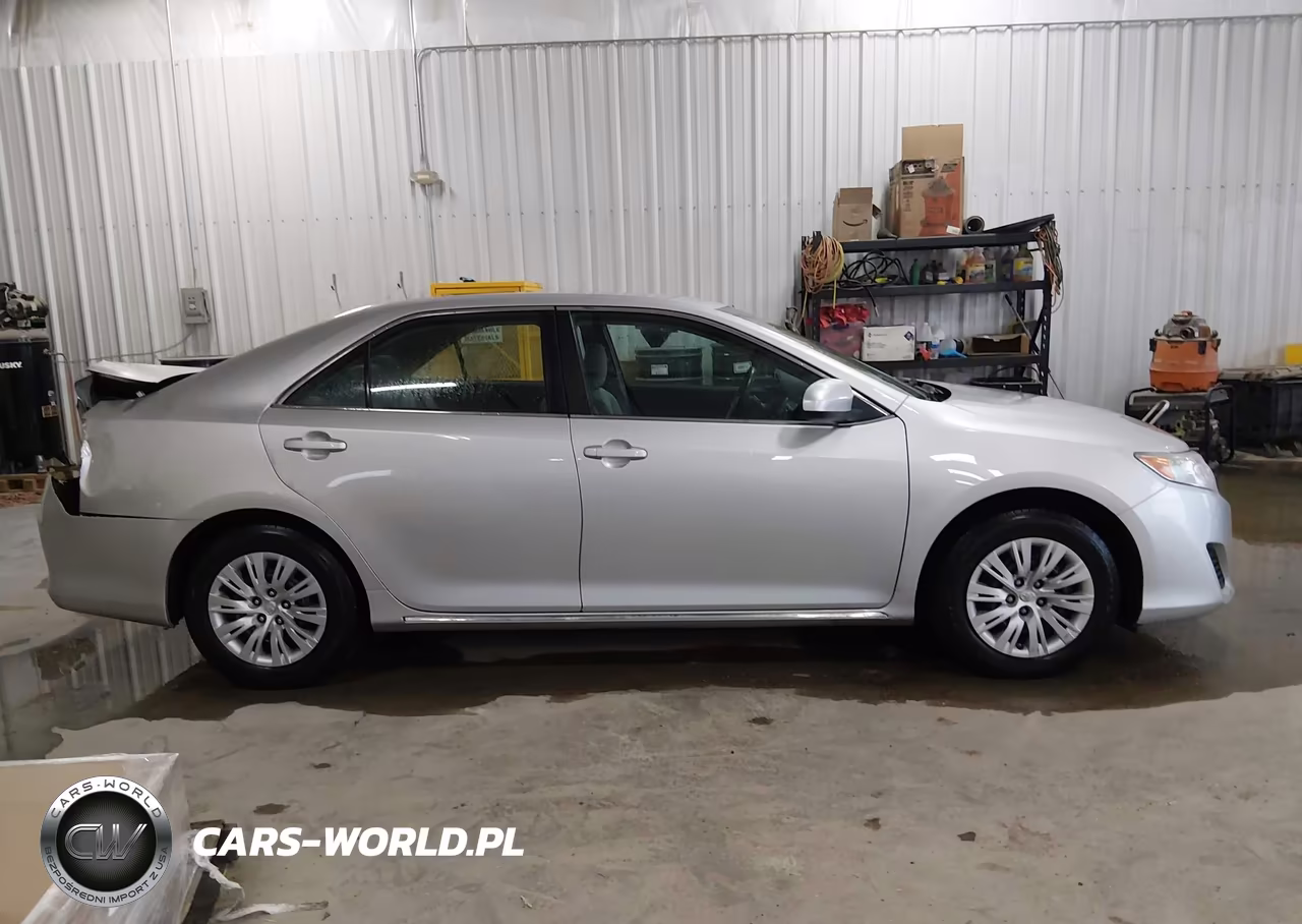2013 Toyota Camry Le VIN:4T4BF1FK3DR319964 - 13