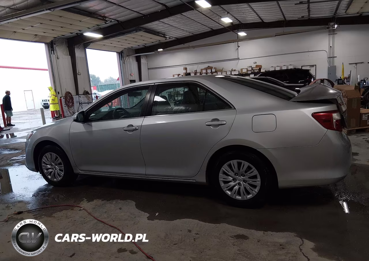 2013 Toyota Camry Le VIN:4T4BF1FK3DR319964 - 14