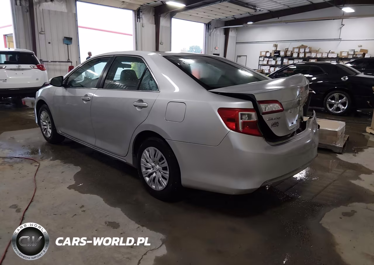 2013 Toyota Camry Le VIN:4T4BF1FK3DR319964 - 3