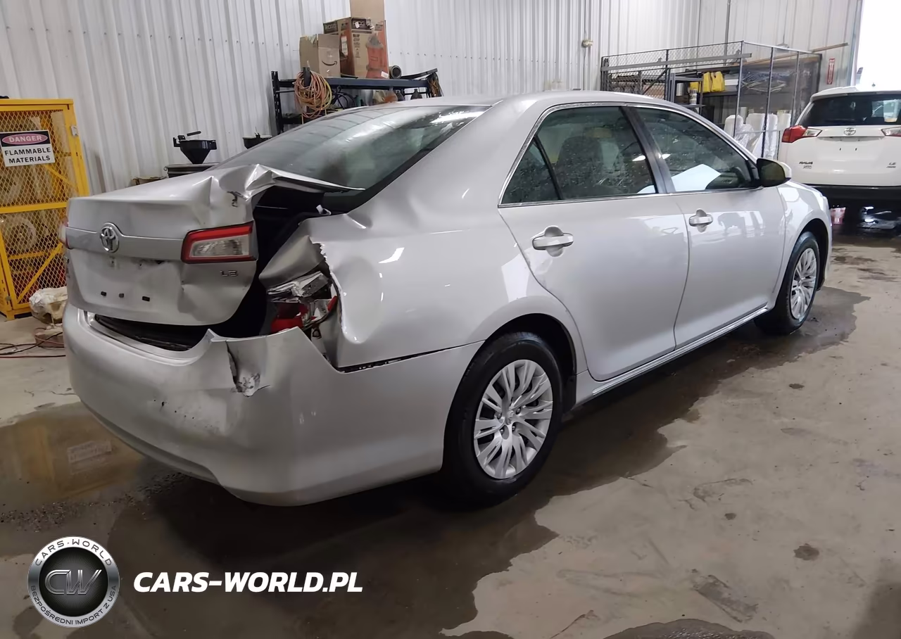 2013 Toyota Camry Le VIN:4T4BF1FK3DR319964 - 4