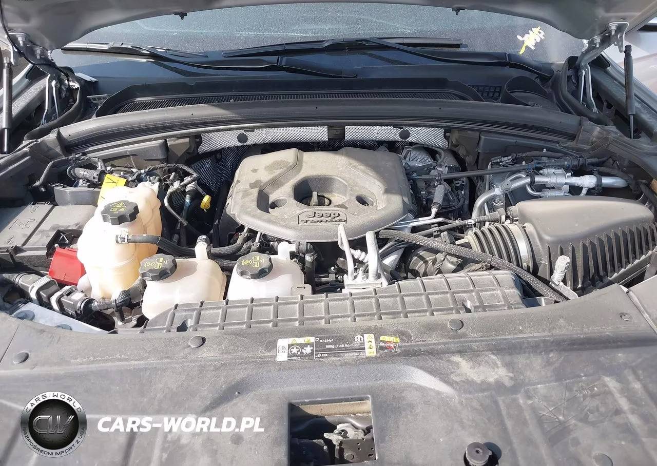2025 Jeep Grand Cherokee 4Xe VIN:1C4RJYB60S8704000 - 10