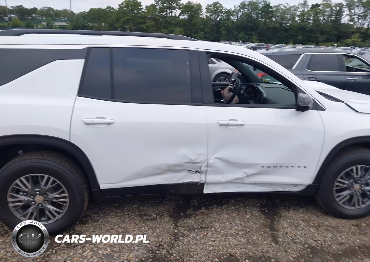 2027 Chevrolet Traverse Limited VIN:1GNEVGKS0VJ112997 - 13