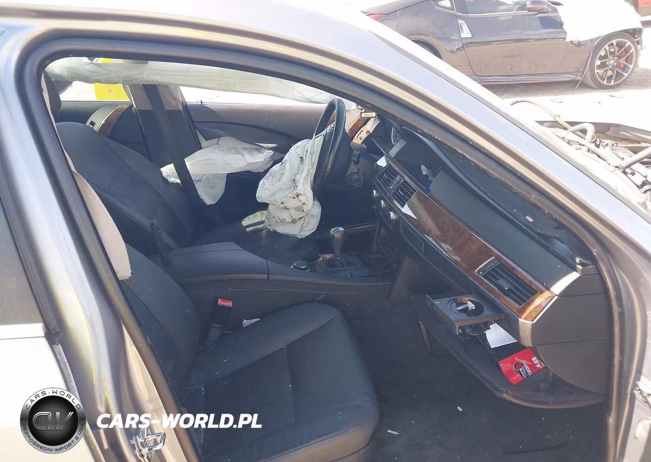 2007 BMW 525Xi VIN:WBANF335X7CW69458 - 5