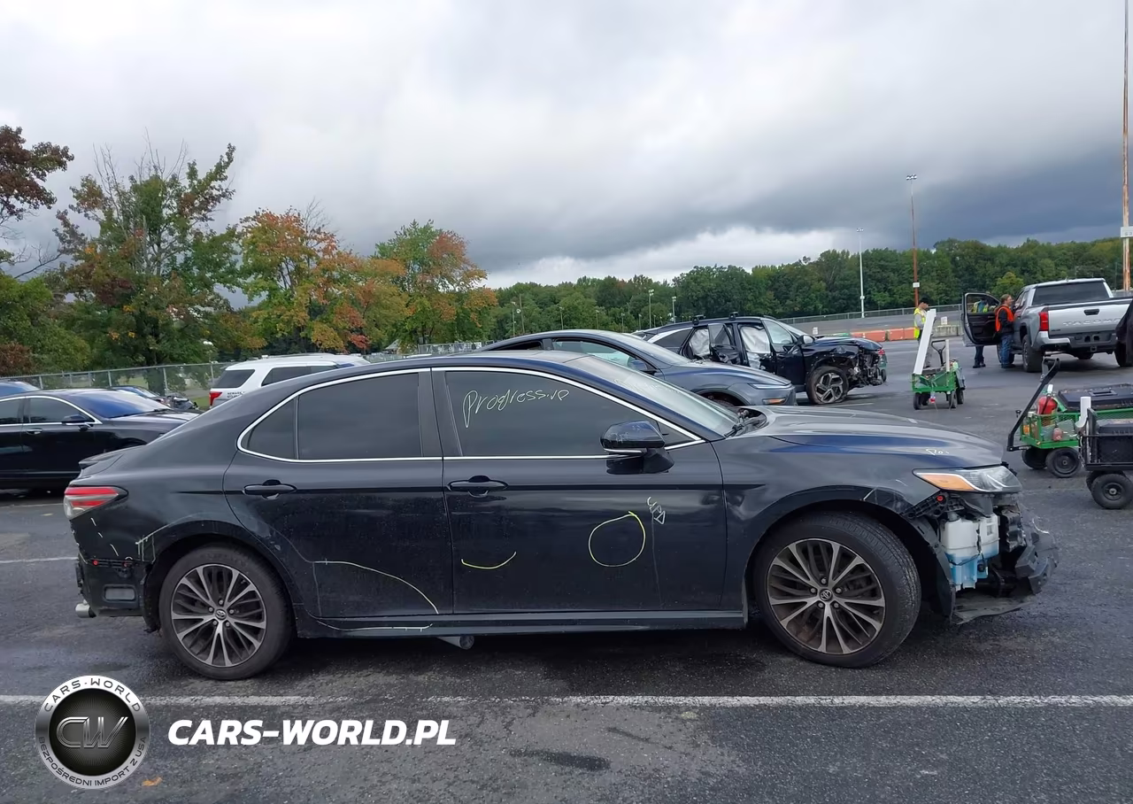 2018 Toyota Camry Se VIN:4T1B11HK0JU551519 - 13