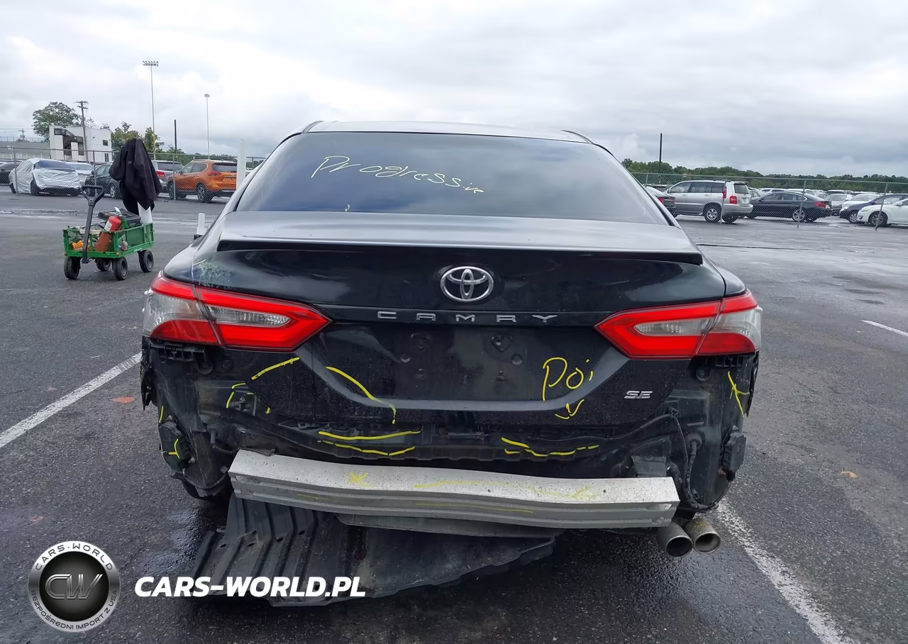 2018 Toyota Camry Se VIN:4T1B11HK0JU551519 - 16