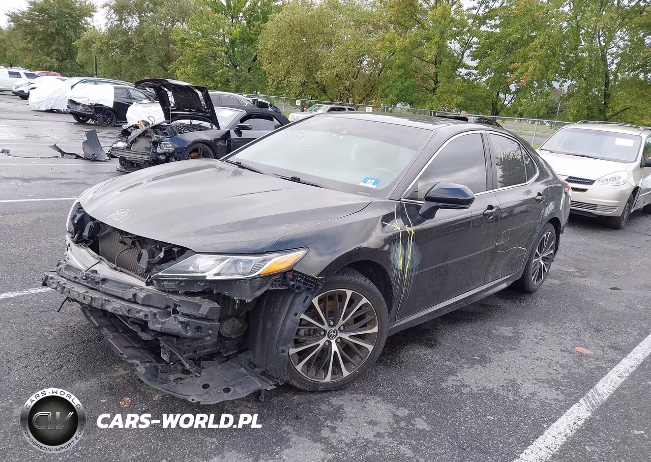 2018 Toyota Camry Se VIN:4T1B11HK0JU551519 - 2