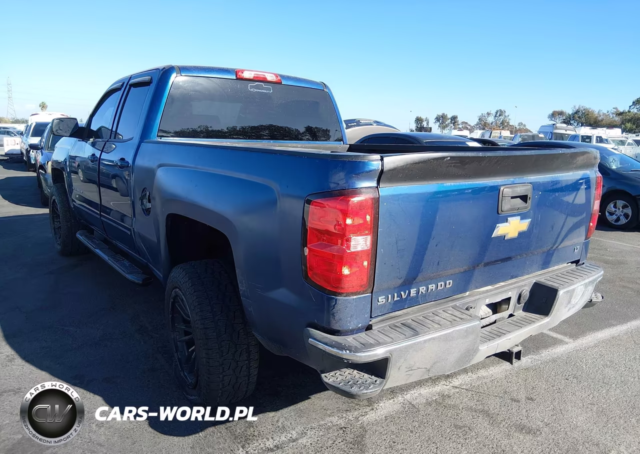 2015 Chevrolet Silverado 1500 1Lt VIN:1GCRCREC3FZ360647 - 3