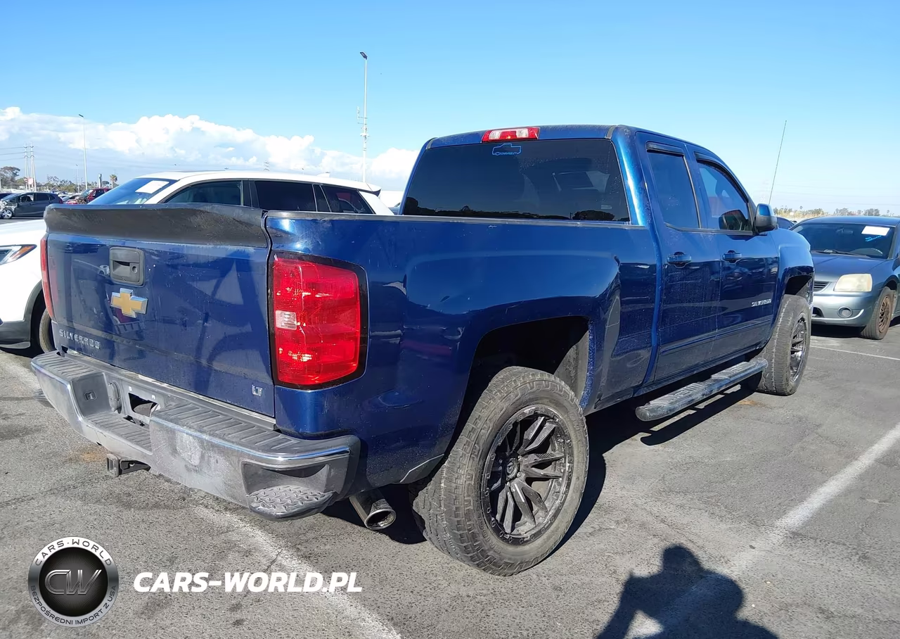 2015 Chevrolet Silverado 1500 1Lt VIN:1GCRCREC3FZ360647 - 4