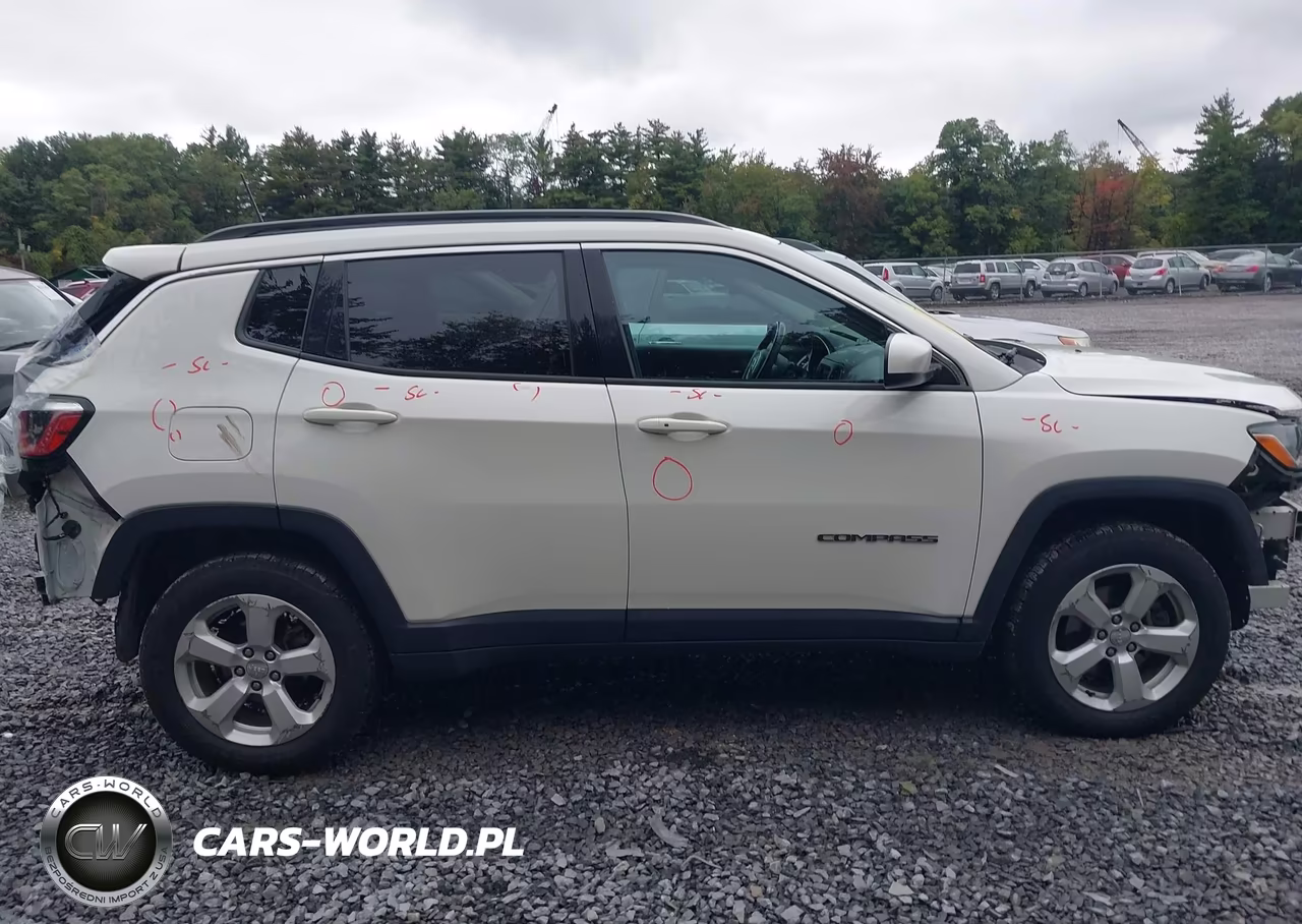 2017 Jeep New Compass Latitude 4X4 VIN:3C4NJDBB6HT645677 - 14