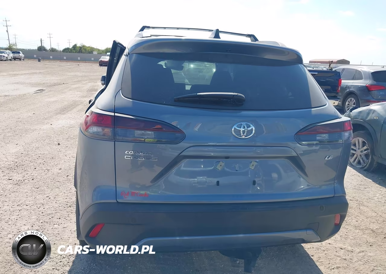 2026 Toyota Corolla Cross Le VIN:7MUCAAAG7TV215006 - 17