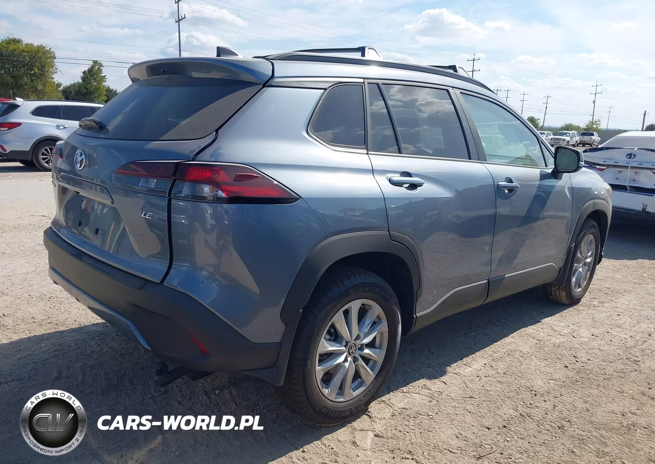 2026 Toyota Corolla Cross Le VIN:7MUCAAAG7TV215006 - 4