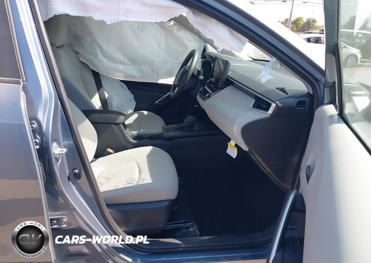 2026 Toyota Corolla Cross Le VIN:7MUCAAAG7TV215006 - 5
