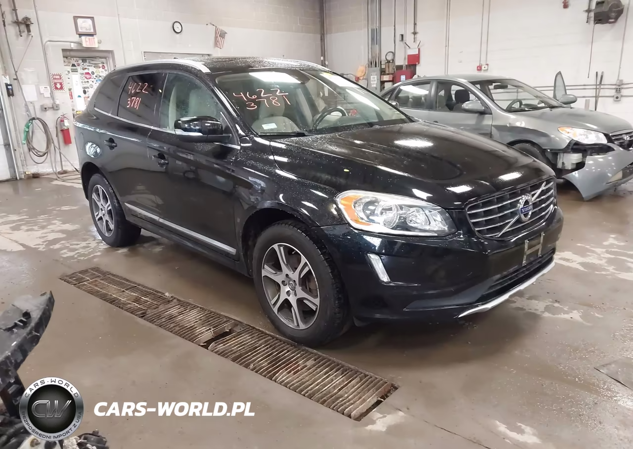 2014 Volvo Xc60 T6 R-Design Platinum – zdjęcie 1 z 16