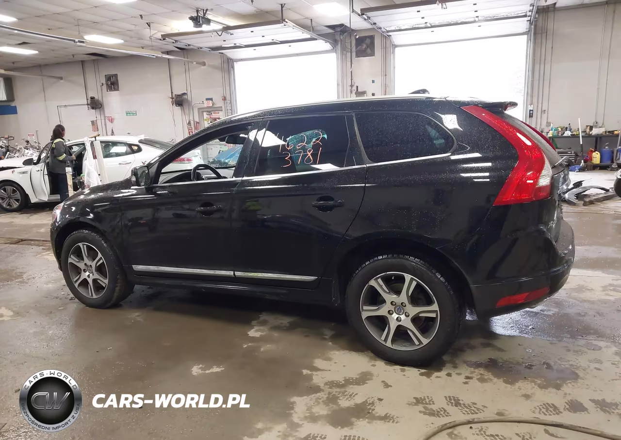 2014 Volvo Xc60 T6 R-Design Platinum VIN:YV4902DZ9E2538118 - 14