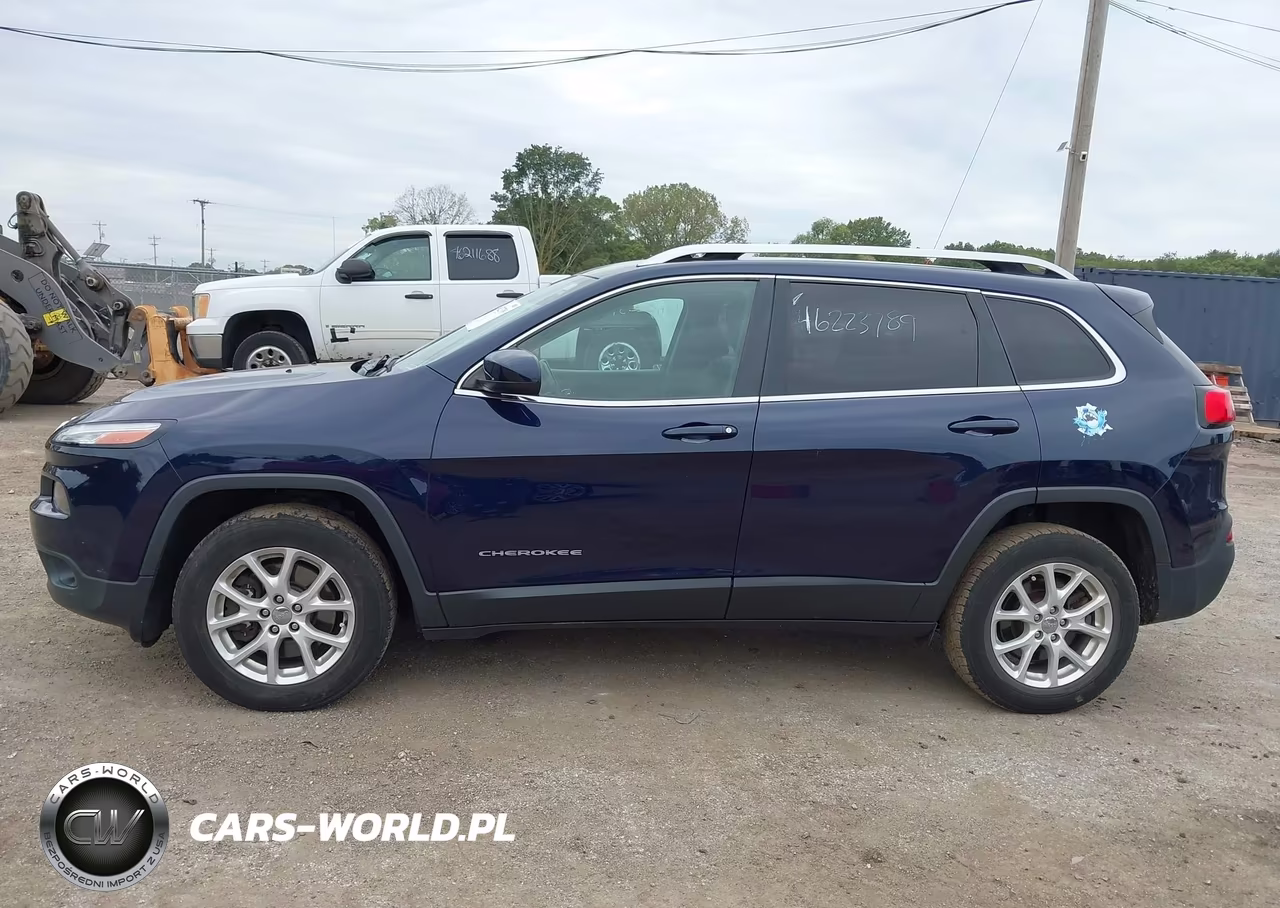 2015 Jeep Cherokee Latitude VIN:1C4PJMCB2FW733527 - 14