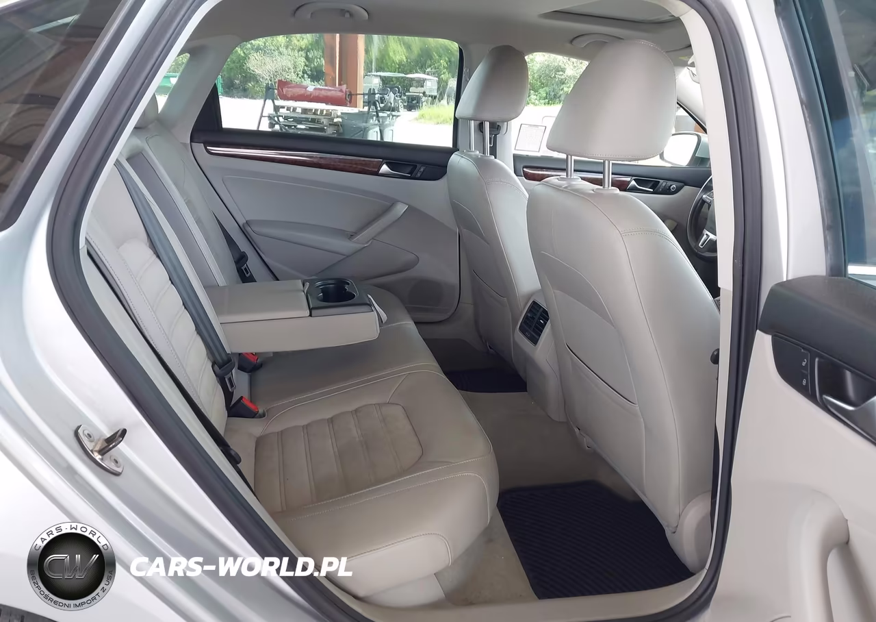 2013 Volkswagen Passat 2.0L Tdi Sel Premium VIN:1VWCN7A38DC066622 - 8