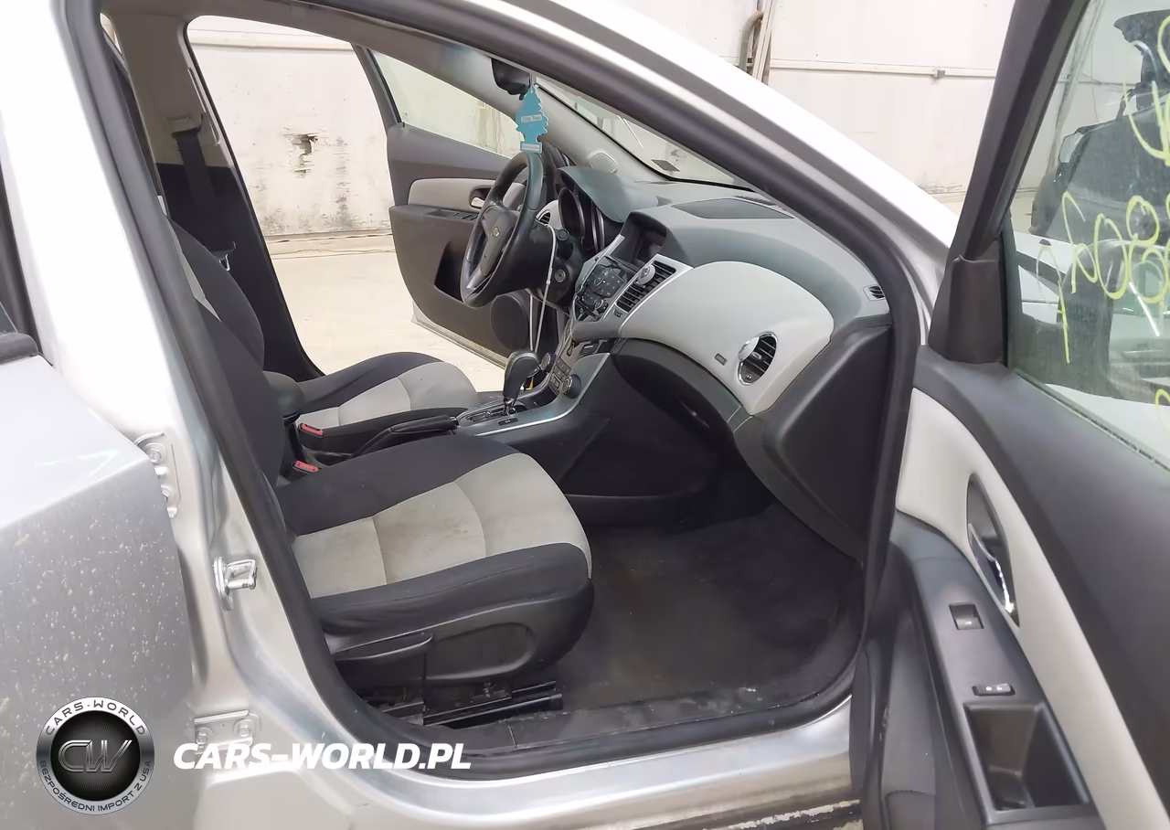 2016 Chevrolet Cruze Limited Ls Auto VIN:1G1PC5SG1G7208931 - 5