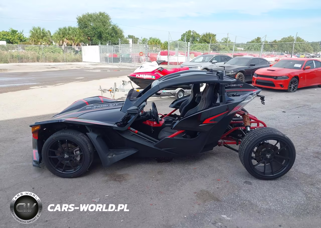 2020 Polaris Slingshot R VIN:57XAARHB2L8137336 - 14