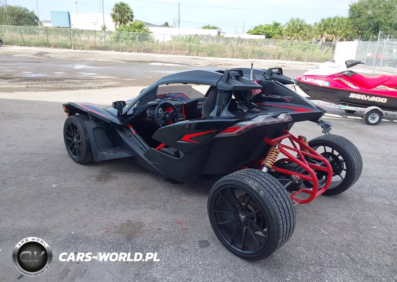 2020 Polaris Slingshot R VIN:57XAARHB2L8137336 - 3