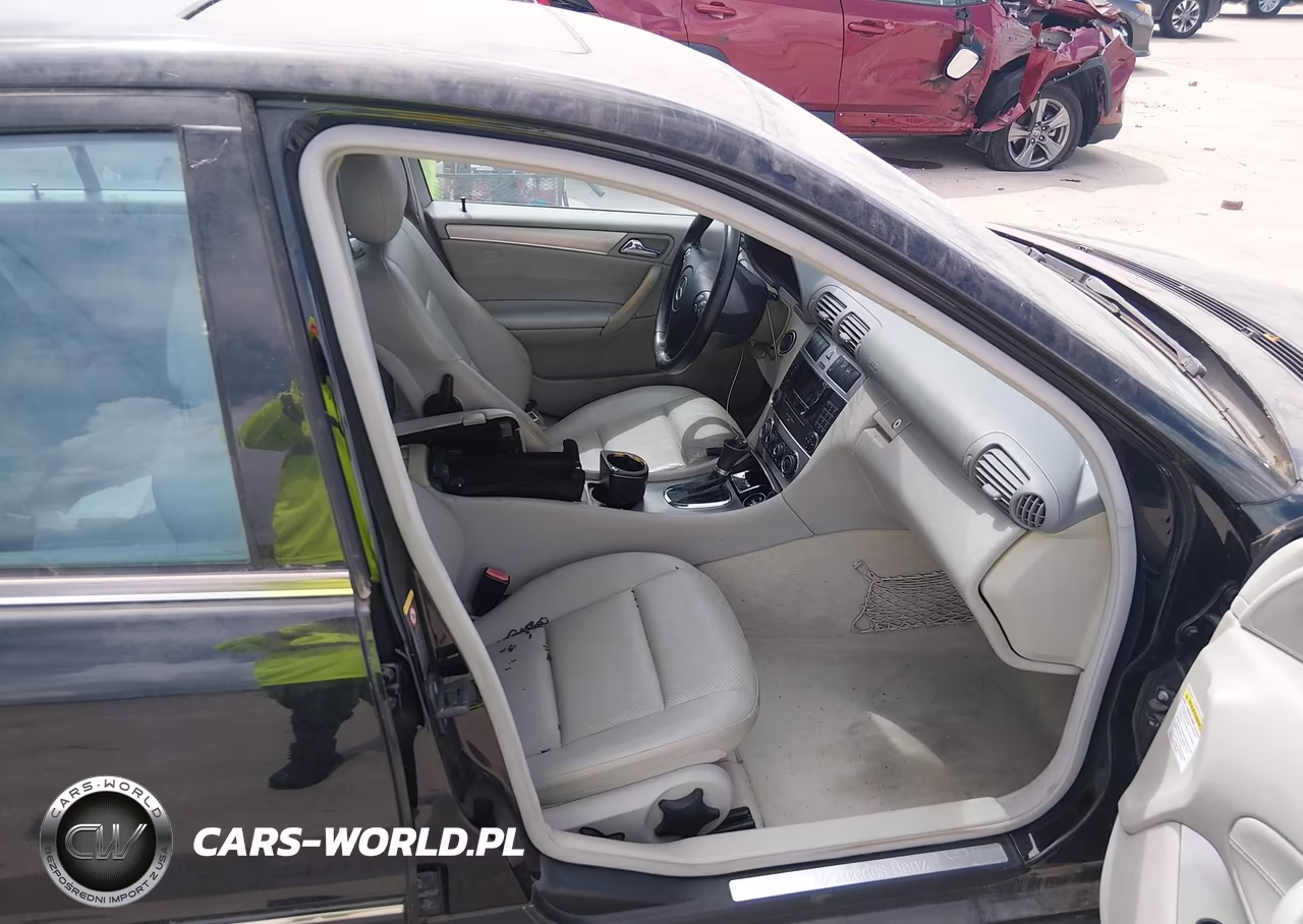 2005 Mercedes-Benz C 230 Kompressor Sport VIN:WDBRF40J35F561978 - 5