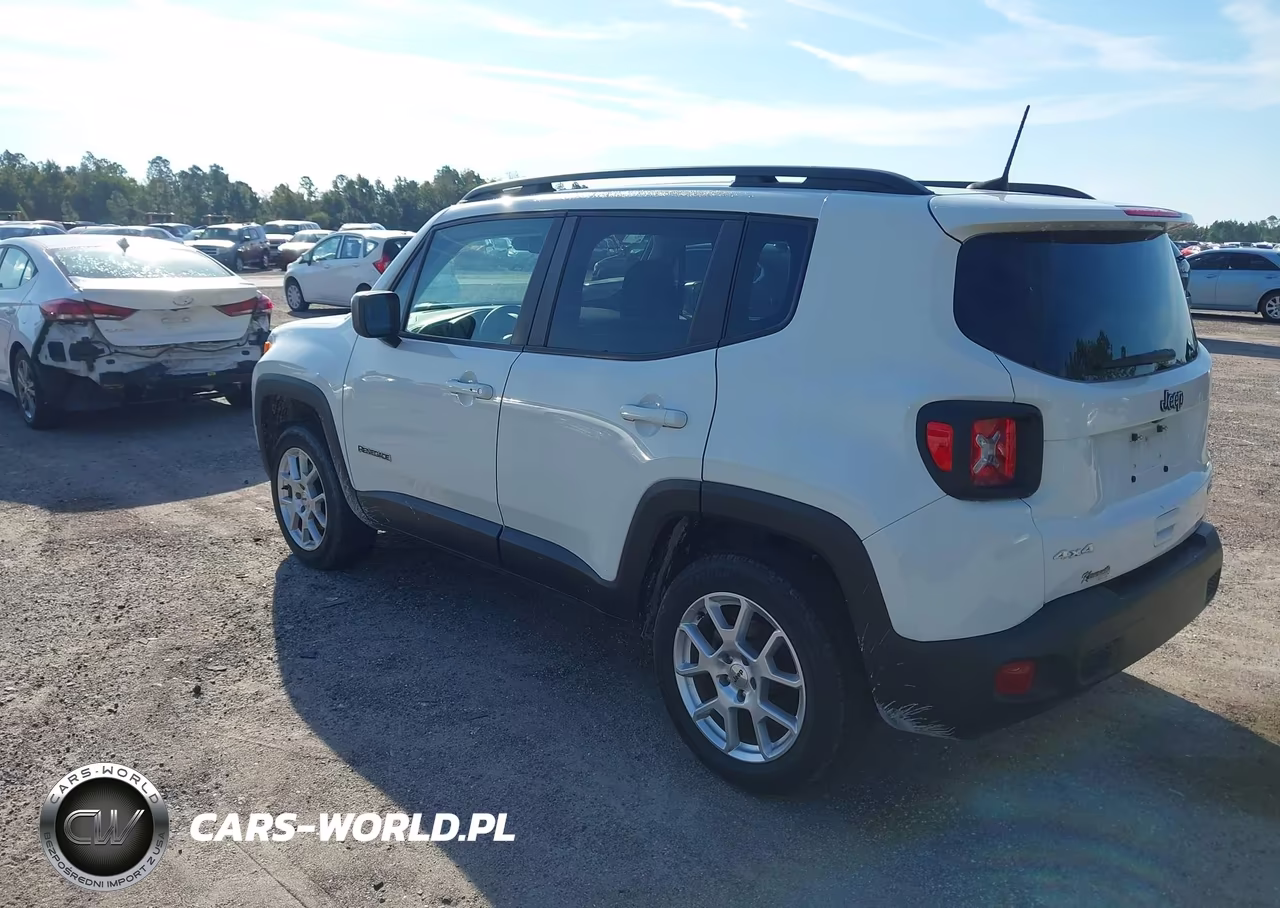 2022 Jeep Renegade Latitude 4X4 VIN:ZACNJDB11NPN67591 - 3