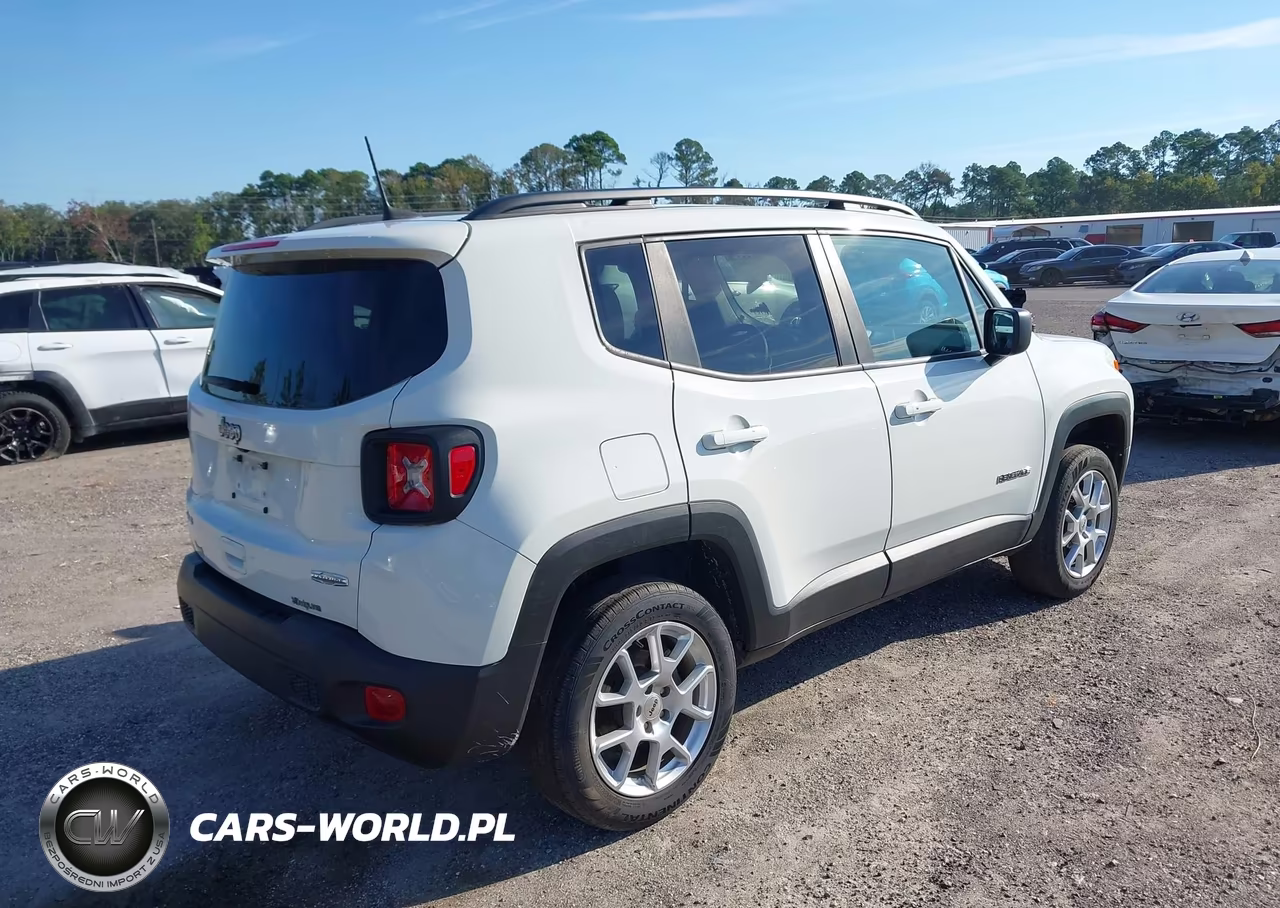 2022 Jeep Renegade Latitude 4X4 VIN:ZACNJDB11NPN67591 - 4