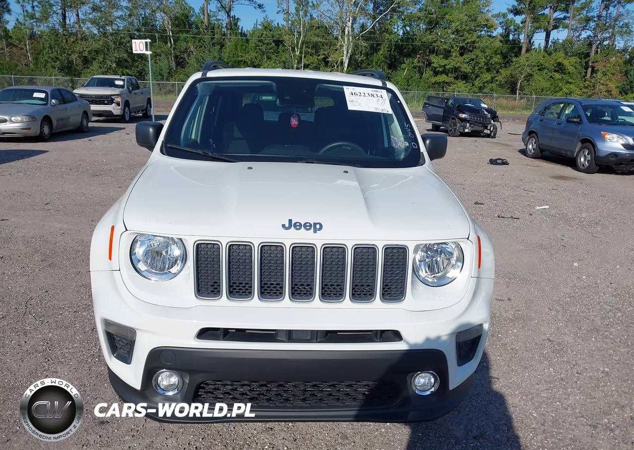 2022 Jeep Renegade Latitude 4X4 VIN:ZACNJDB11NPN67591 - 6