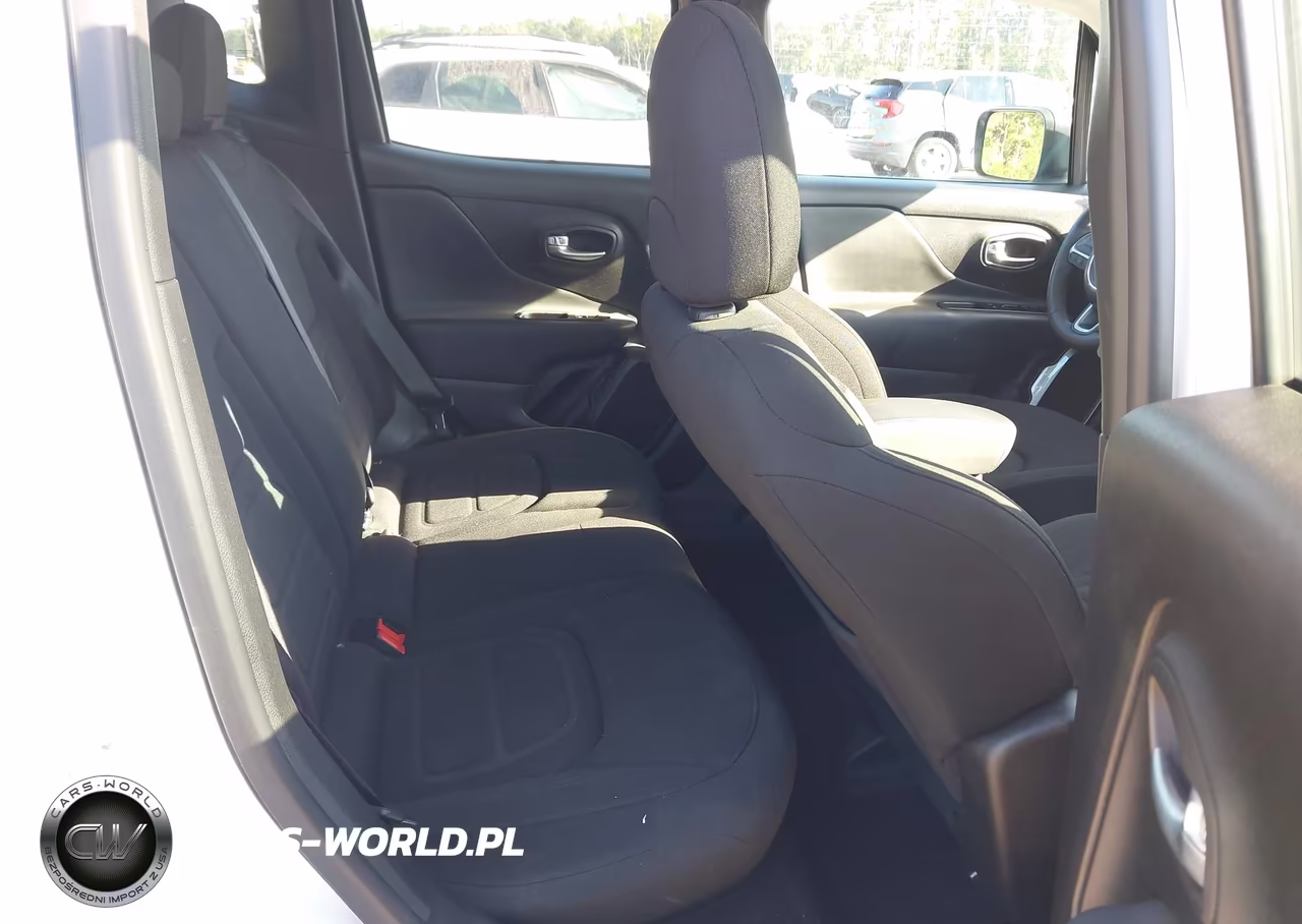 2022 Jeep Renegade Latitude 4X4 VIN:ZACNJDB11NPN67591 - 8