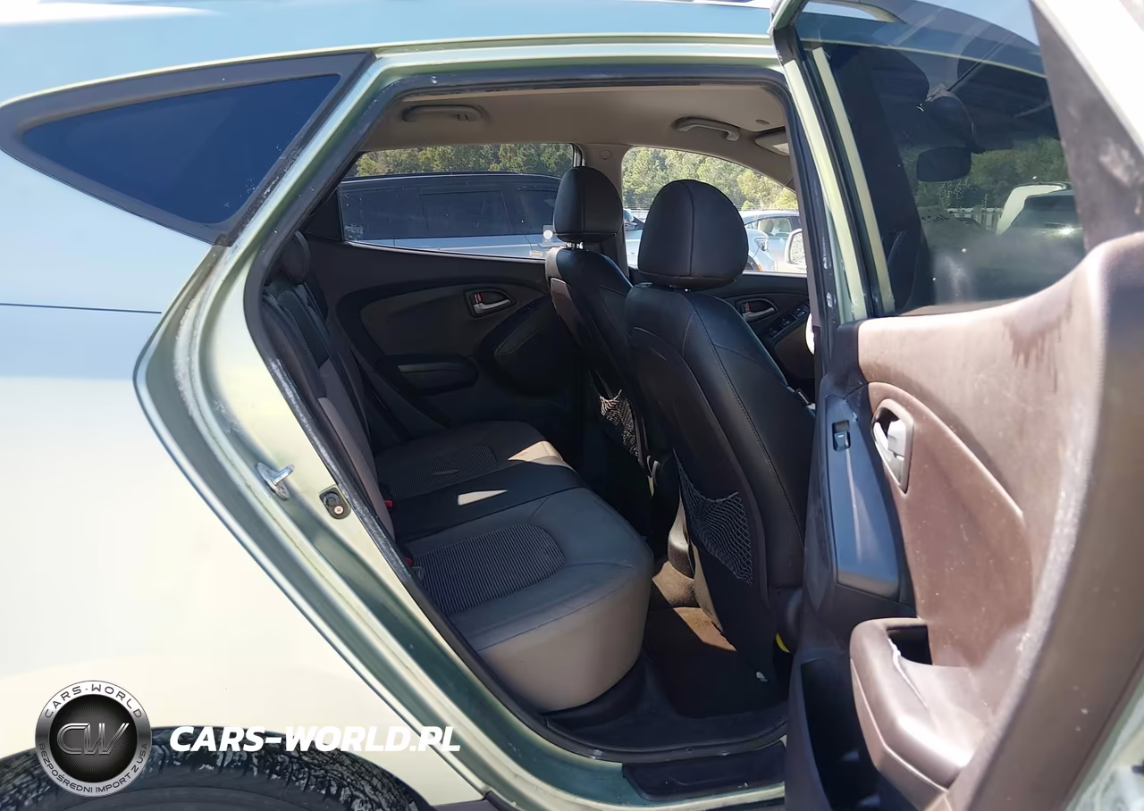 2011 Hyundai Tucson Gls VIN:KM8JU3AC0BU256679 - 8