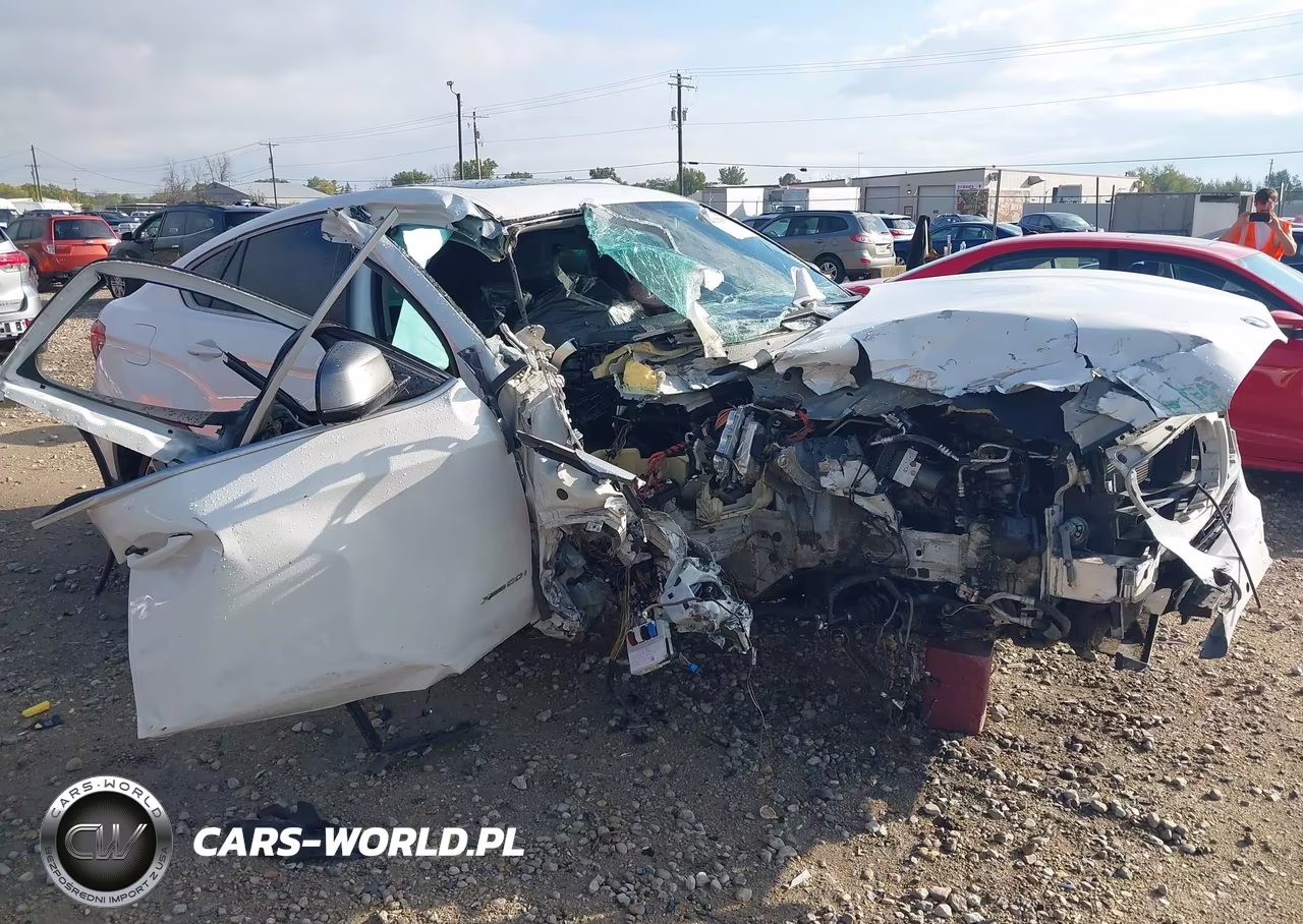 2016 BMW X6 xDrive50I VIN:5UXKU6C57G0R34415 - 1