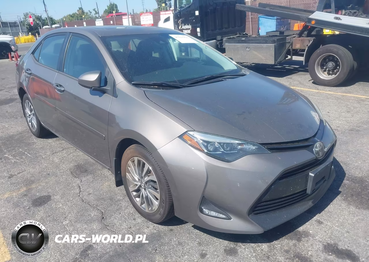 2018 Toyota Corolla Xle VIN:2T1BURHE7JC972249 - 1