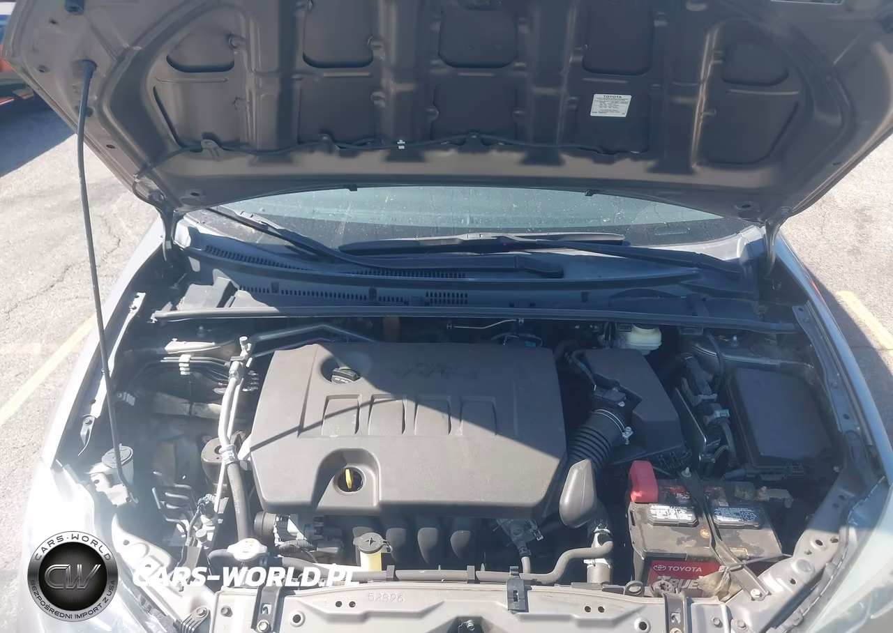 2018 Toyota Corolla Xle VIN:2T1BURHE7JC972249 - 10
