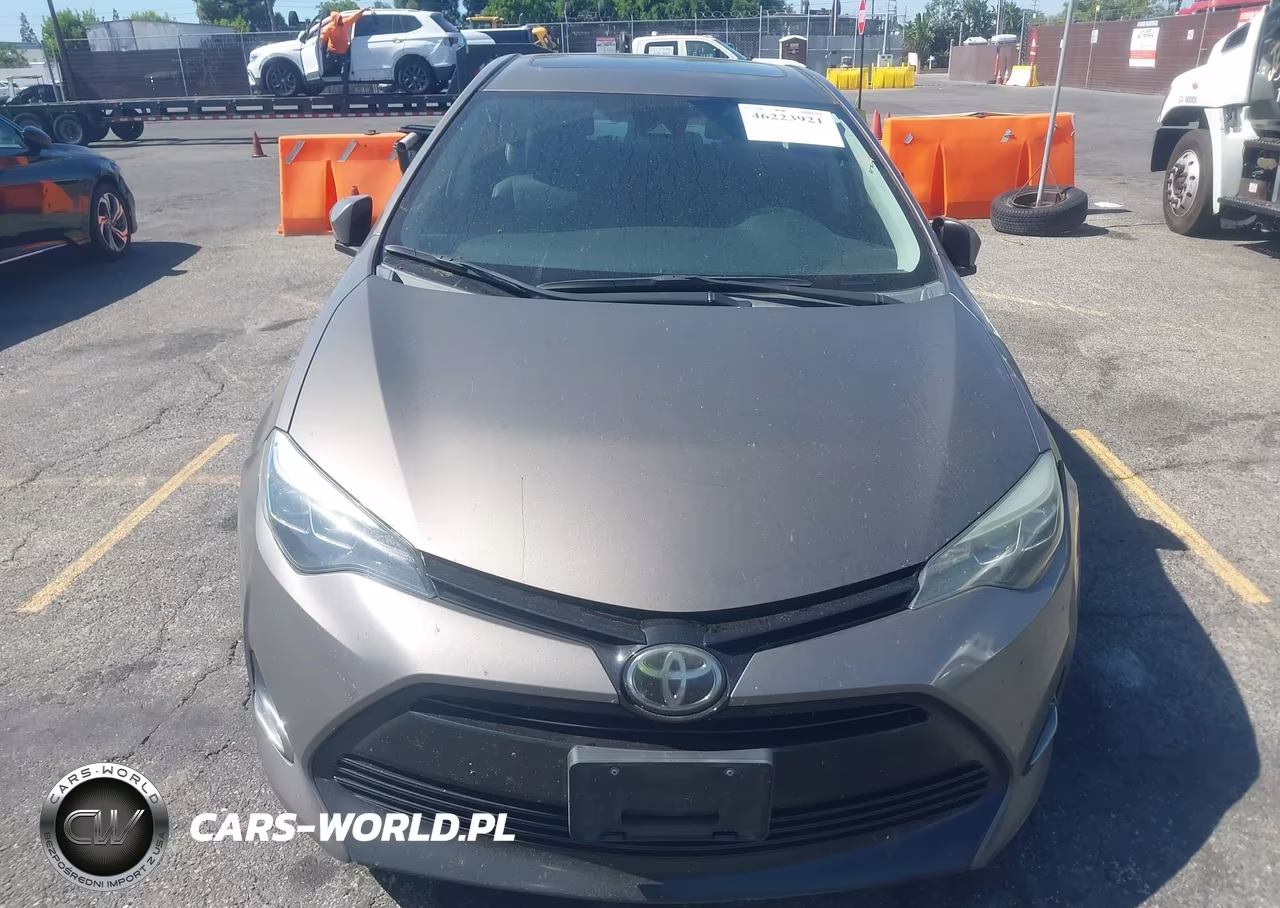 2018 Toyota Corolla Xle VIN:2T1BURHE7JC972249 - 12