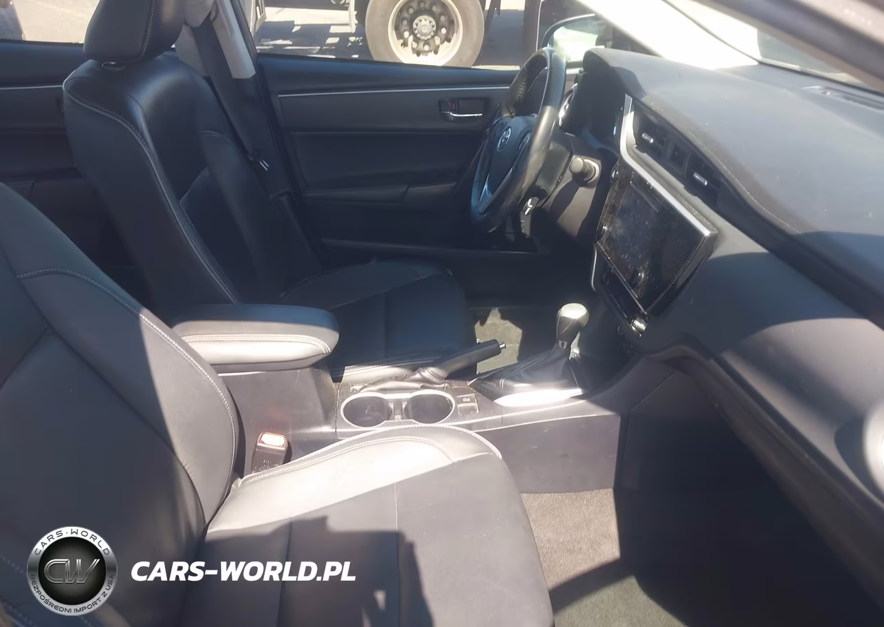 2018 Toyota Corolla Xle VIN:2T1BURHE7JC972249 - 5