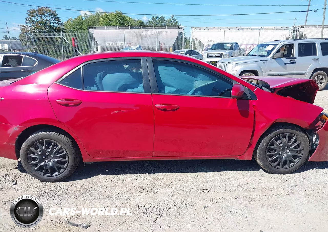2019 Toyota Corolla Le VIN:2T1BURHE6KC205624 - 13