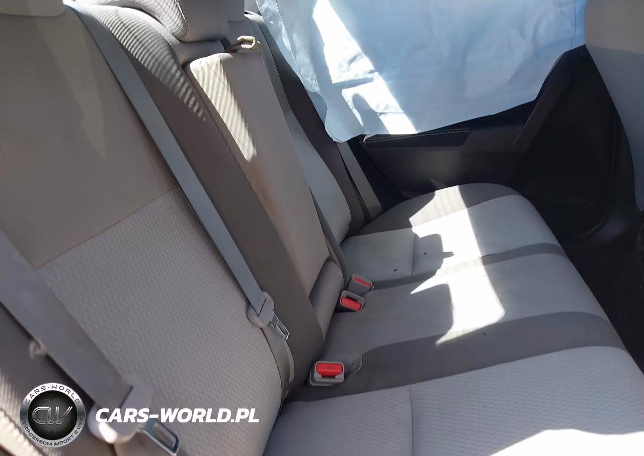 2019 Toyota Corolla Le VIN:2T1BURHE6KC205624 - 8